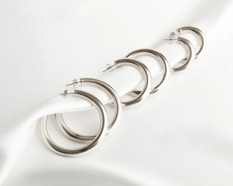 ΑΤΣΑΛΙΝΟΣ ΚΡΙΚΟΣ ΣΕ ΤΡΙΑ ΜΕΓΕΘΗ