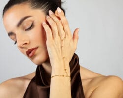 GRACE CHAIN - Image 3