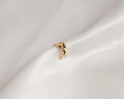 OVERLAP EARCUFF